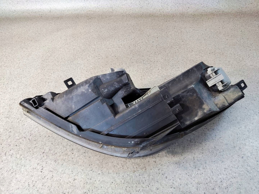 Frontscheinwerfer Mitsubishi Colt VI 8301B368 Rechts Scheinwerfer Headlight