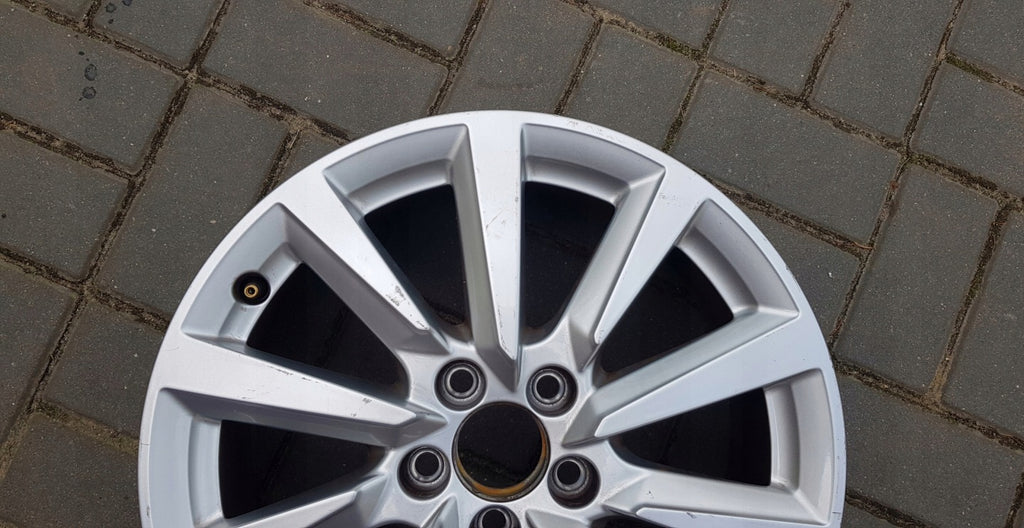 1x Alufelge 16 Zoll 6.5" 5x100 40ET Glanz Silber 82A601025C Audi Q2 Rim Wheel FEL4545133745pb
