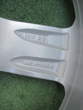 Load image into Gallery viewer, 1x Alufelge 20 Zoll 9.0" 5x112 38ET Glanz Silber 4KE601025S Audi E Tron E-Tron FEL5140696223ta