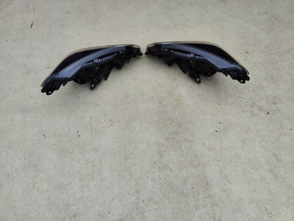 Frontscheinwerfer Toyota Yaris 81110-0D35006 Ein Stück (Rechts oder Links)