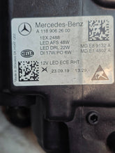 Laden Sie das Bild in den Galerie-Viewer, Frontscheinwerfer Mercedes-Benz Cla X118 C118 A1189062600 Rechts Headlight SCH1180310736pn