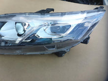 Load image into Gallery viewer, Frontscheinwerfer Mitsubishi Eclipse Cross I 8301D319 Links Headlight SCH5530457756kx