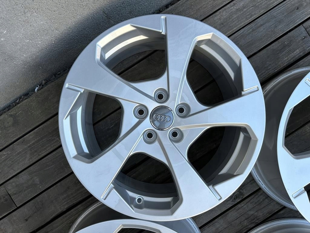 4x Alufelge 18 Zoll 7.5" 5x112 51ET 8V0601025DJ Audi B7 Rim Wheel FEL8571280285gc