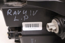 Laden Sie das Bild in den Galerie-Viewer, Frontscheinwerfer Toyota 1256871832 Links Scheinwerfer Headlight SCH9329233224kd