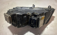 Laden Sie das Bild in den Galerie-Viewer, Frontscheinwerfer Audi A8 158128-00RE Rechts Scheinwerfer Headlight SCH2806859998tq