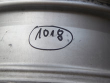 Laden Sie das Bild in den Galerie-Viewer, 1x Alufelge 16 Zoll 6.5&quot; 5x108 52ET Silber 30794838 Volvo V50 Rim Wheel