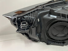 Laden Sie das Bild in den Galerie-Viewer, Frontscheinwerfer Audi Q3 83A941034 Rechts Scheinwerfer Headlight