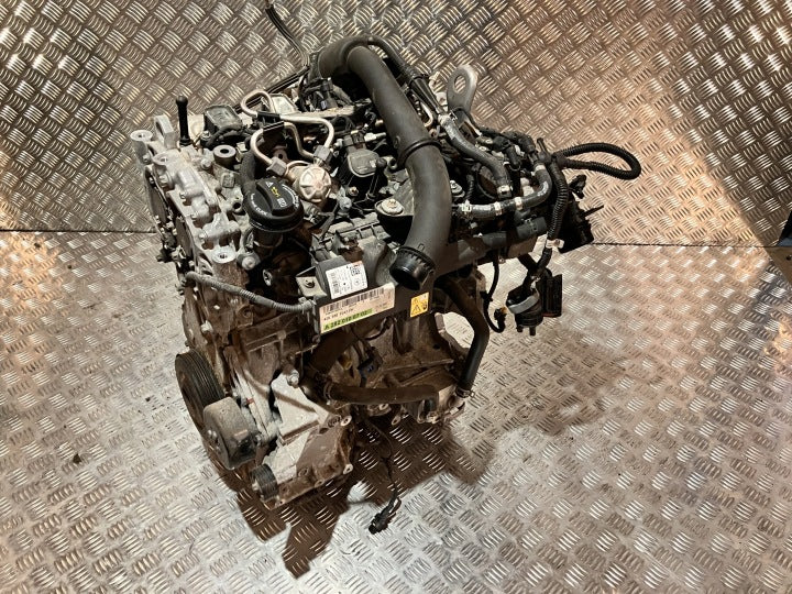 Motor Mercedes-Benz Gla H247 M282914 1.3 CGI 136PS 60TKm 2021 Benzin Komplett MOT2370323101gy