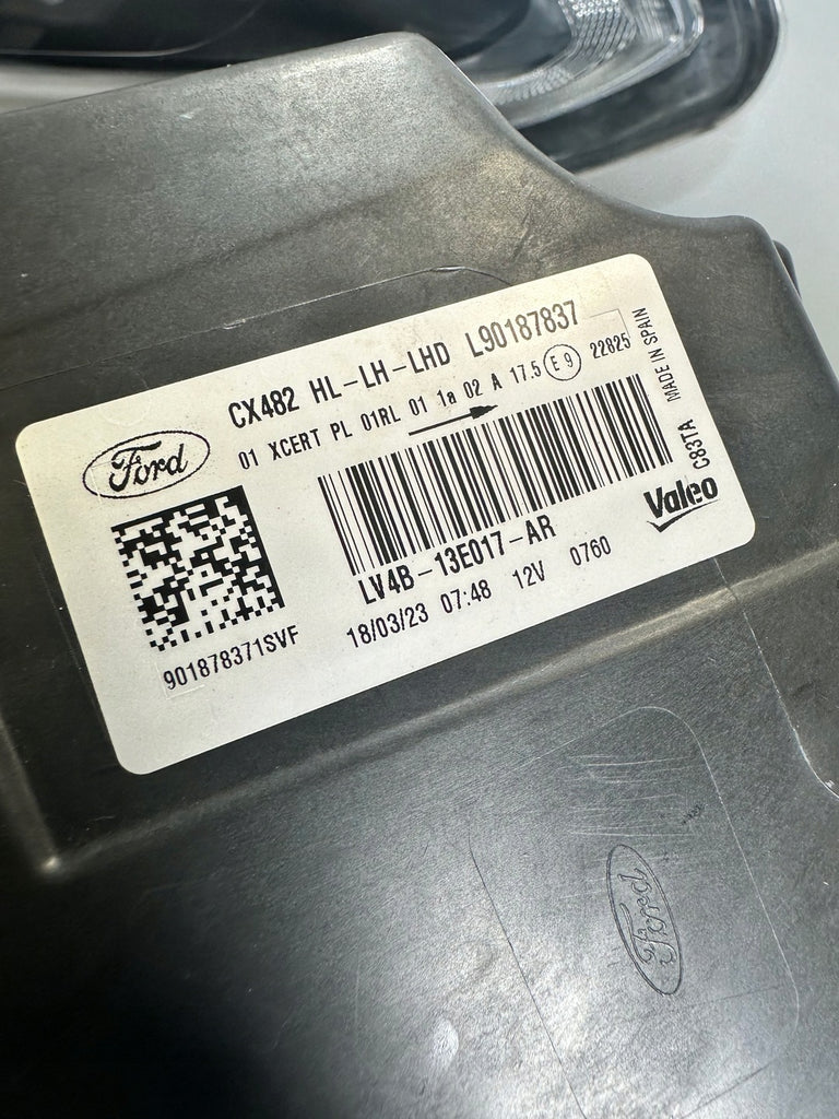 Frontscheinwerfer Ford Kuga LV4B-13E017-AR LV4B-13E016-AR Rechts oder Links SCH8963411679lv