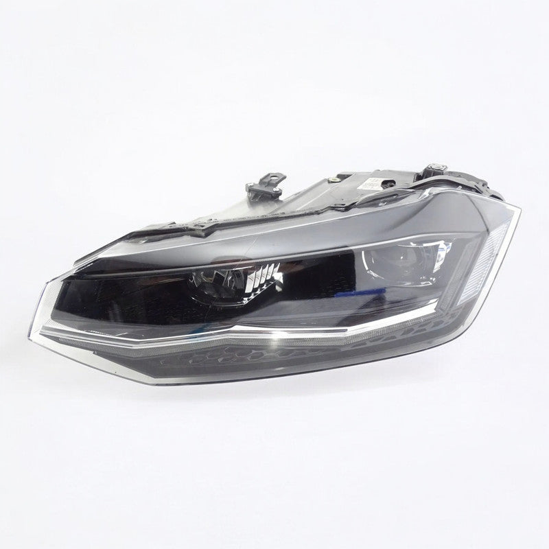 Frontscheinwerfer VW Polo 2G1941035B Links Scheinwerfer Headlight