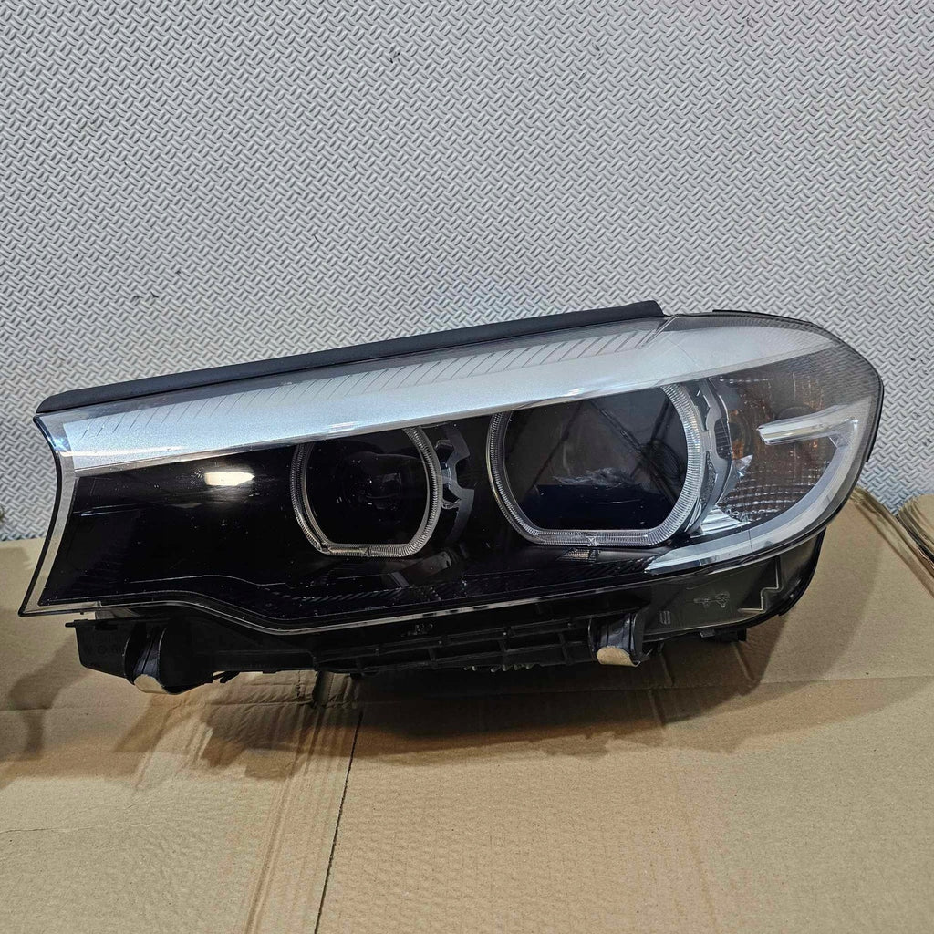 Frontscheinwerfer BMW G31 G30 7439183 7214952 LED Ein Stück (Rechts oder Links) SCH5606563938ru