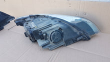 Laden Sie das Bild in den Galerie-Viewer, Frontscheinwerfer Audi Q7 4L0941003A Xenon Links Scheinwerfer Headlight SCH2900556629px