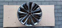 Laden Sie das Bild in den Galerie-Viewer, 1x Alufelge 18 Zoll 7.0" 5x108 47 5ET Glanz Ford Rim Wheel FEL2118458694il