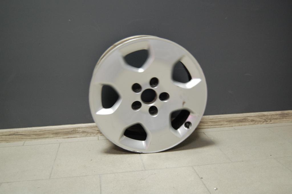 1x Alufelge 15 Zoll Audi Rim Wheel