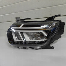 Load image into Gallery viewer, Frontscheinwerfer Dacia Duster 2600602465R LED Links Scheinwerfer Headlight