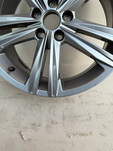 Load image into Gallery viewer, 1x Alufelge 17 Zoll 6.5" 5x100 39ET Glanz Graphit 2GM601025G VW T-Cross FEL9107151447tp