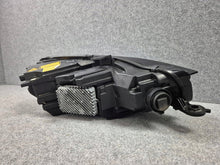 Laden Sie das Bild in den Galerie-Viewer, Frontscheinwerfer Audi A5 8W6941085 030112023500 LED Rechts oder Links SCH9194468122zu