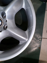 Load image into Gallery viewer, 4x Alufelge 17 Zoll 7.5" 5x120 40ET Glanz Silber 1096159-13 BMW 4 Rim Wheel FEL2144624642qc