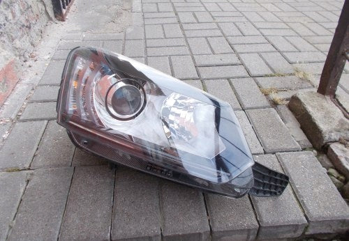 Frontscheinwerfer Skoda Yeti 5L1941016C Rechts Scheinwerfer Headlight