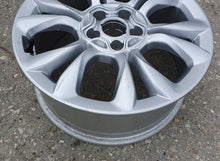 Laden Sie das Bild in den Galerie-Viewer, 1x Alufelge 17 Zoll 7.0" 5x110 40ET 735571468 Fiat 500x Rim Wheel FEL9704370132tk