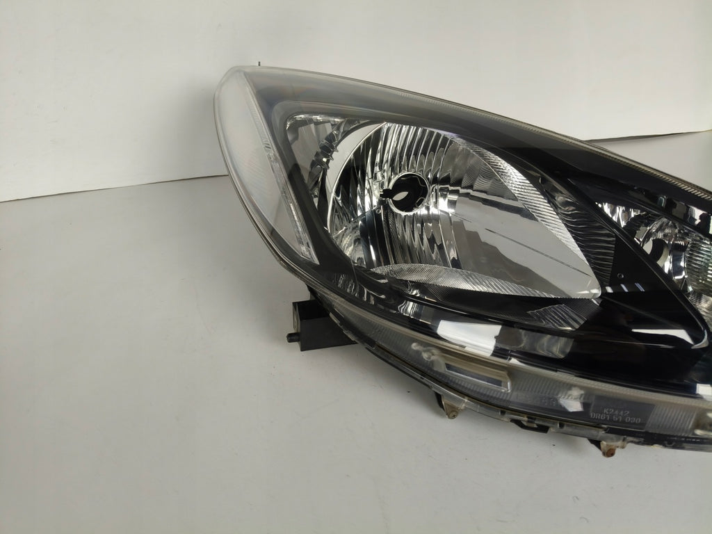 Frontscheinwerfer Mazda 2 Rechts Scheinwerfer Headlight SCH8331740818gr