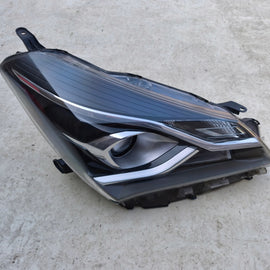 Frontscheinwerfer Toyota Yaris FPW1718 Rechts Scheinwerfer Headlight SCH6970692350pw
