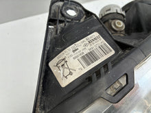 Laden Sie das Bild in den Galerie-Viewer, Frontscheinwerfer Renault Laguna III 260600035 Xenon Links Headlight SCH1062913069bv