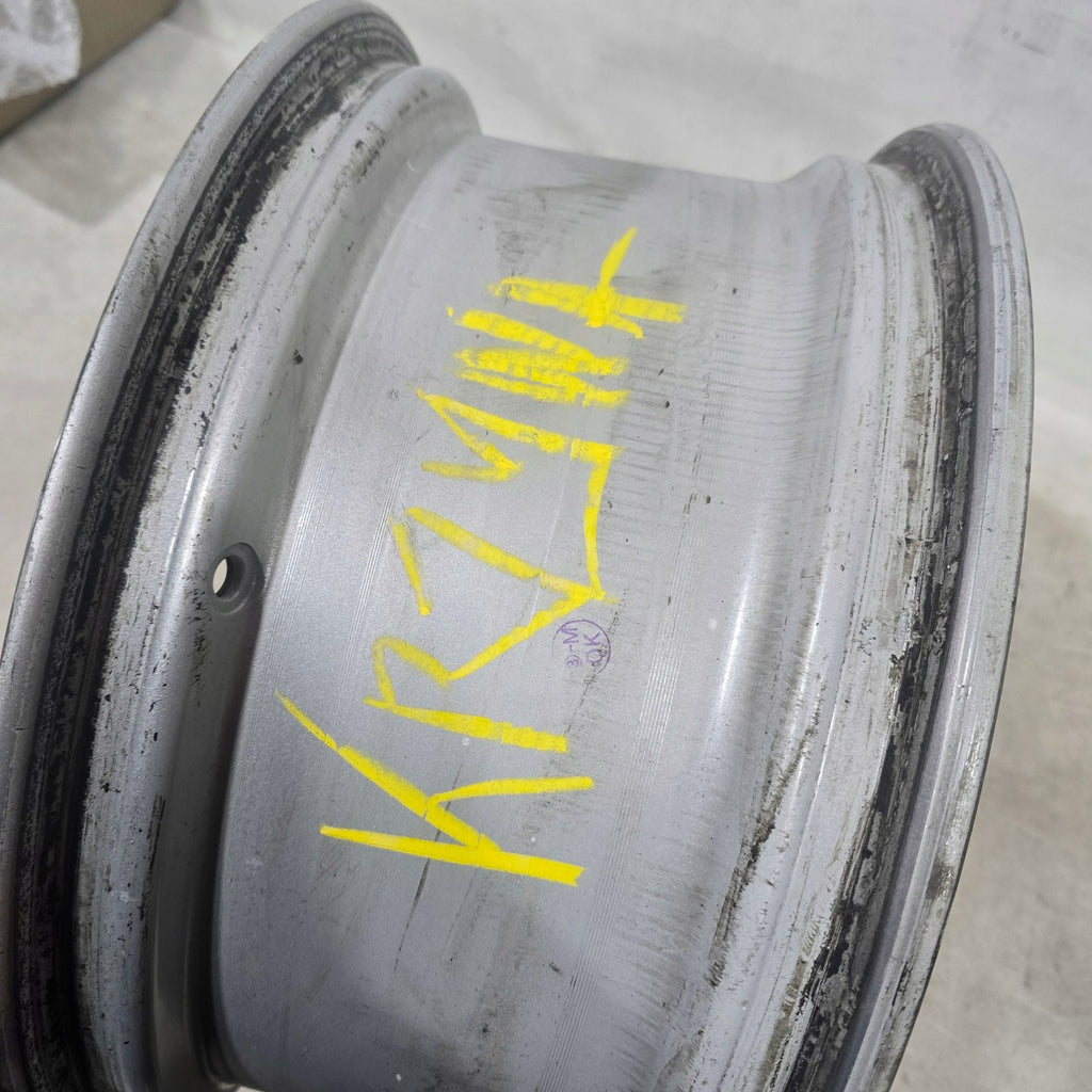 1x Alufelge 18 Zoll 8.0" 5x114.3 50ET Glanz Silber 42611-33C80 Toyota Camry