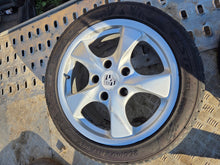 Load image into Gallery viewer, 1x Alufelge 17 Zoll 8.5" 5x130 98636212606 Porsche Boxster Rim Wheel FEL2900883327fy
