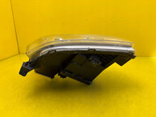 Laden Sie das Bild in den Galerie-Viewer, Frontscheinwerfer Toyota Avensis Xenon Rechts Scheinwerfer Headlight SCH5780825026ud