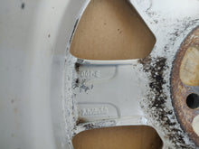 Laden Sie das Bild in den Galerie-Viewer, 1x Alufelge 16 Zoll 7.0&quot; 5x108 50ET 30724024 Volvo Rim Wheel