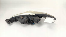 Load image into Gallery viewer, Frontscheinwerfer Mazda P5117R Rechts Scheinwerfer Headlight