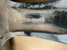 Load image into Gallery viewer, 1x Alufelge 18 Zoll 7.0" 5x114.3 40 5ET 52910-3U300 Kia Sportage Rim Wheel FEL3702755853id