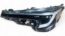 Laden Sie das Bild in den Galerie-Viewer, Frontscheinwerfer Toyota Corolla 81150-02X10 Links Scheinwerfer Headlight SCH3761387569eb