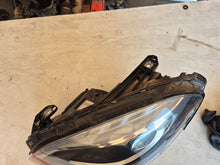Load image into Gallery viewer, Frontscheinwerfer Mercedes-Benz W246 A2468201561 Xenon Rechts oder Links SCH3938908266ln