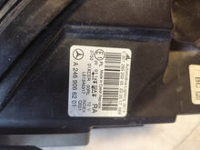 Laden Sie das Bild in den Galerie-Viewer, Frontscheinwerfer Mercedes-Benz W246 A2469066201 030129523205 Rechts Headlight SCH9459160664bu