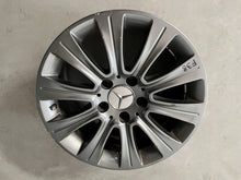 Laden Sie das Bild in den Galerie-Viewer, 1x Alufelge 16 Zoll 8.0&quot; 5x112 46ET Glanz Graphit A2124015802 Mercedes-Benz W212
