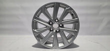 Load image into Gallery viewer, 1x Alufelge 17 Zoll 7.0" 5x114.3 50ET HL8103 Toyota Auris Rim Wheel FEL5005681895xi