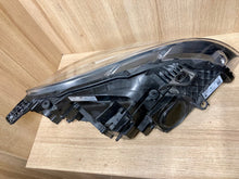 Load image into Gallery viewer, Frontscheinwerfer Volvo V40 32228479 LED Ein Stück (Rechts oder Links) Headlight SCH8645611621pv