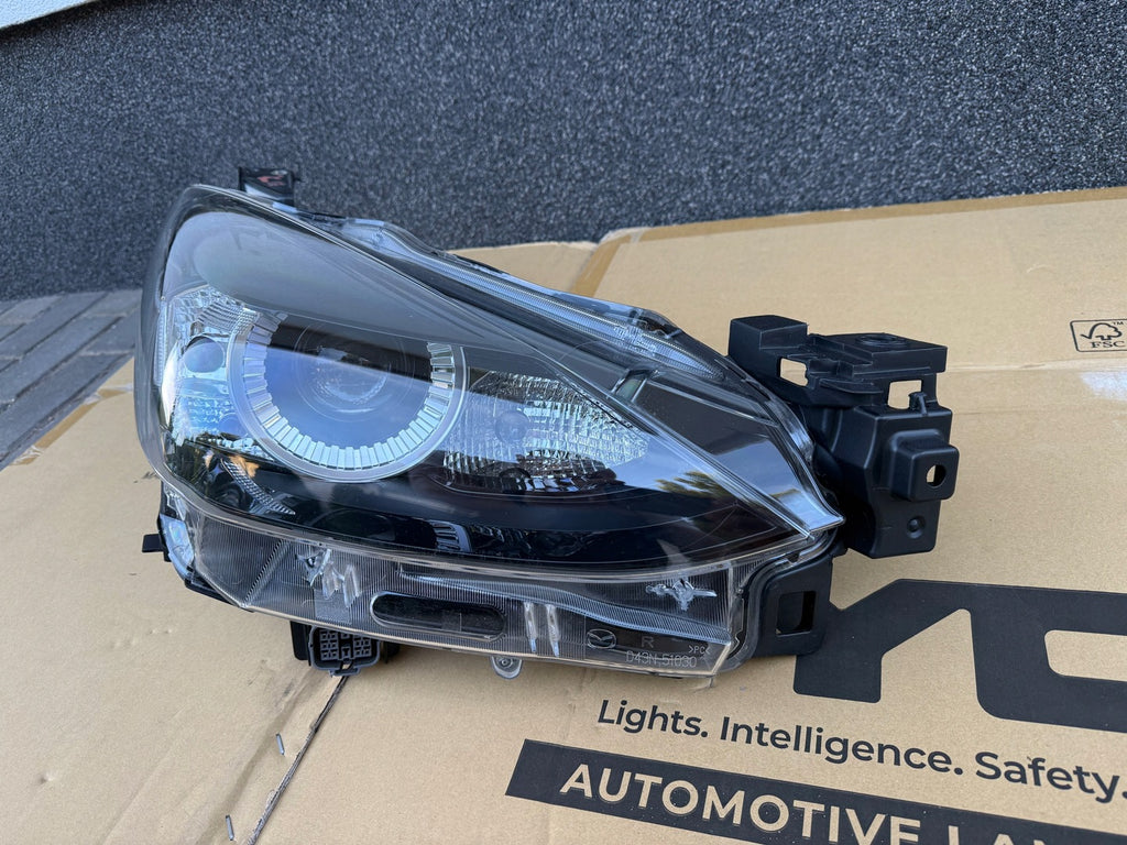 Frontscheinwerfer Mazda Demio D43N-51030 LED Rechts Scheinwerfer Headlight SCH9720025825jc