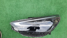 Laden Sie das Bild in den Galerie-Viewer, Frontscheinwerfer Hyundai I30 92101G4600 Full LED Links Scheinwerfer Headlight