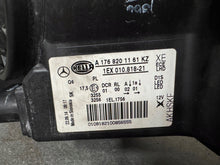 Laden Sie das Bild in den Galerie-Viewer, Frontscheinwerfer Mercedes-Benz W176 A1768201161 Links Scheinwerfer Headlight SCH1950813717wx