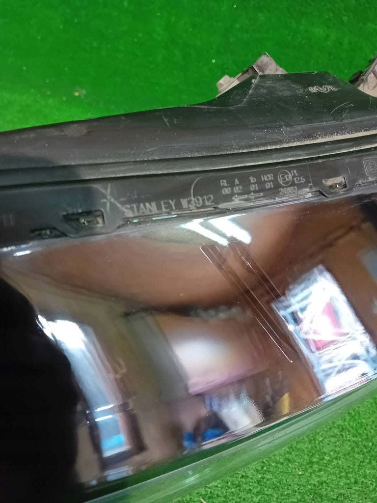 Frontscheinwerfer Honda Cr-V V CSC23161 FALSE Scheinwerfer Headlight SCH4559251559dt