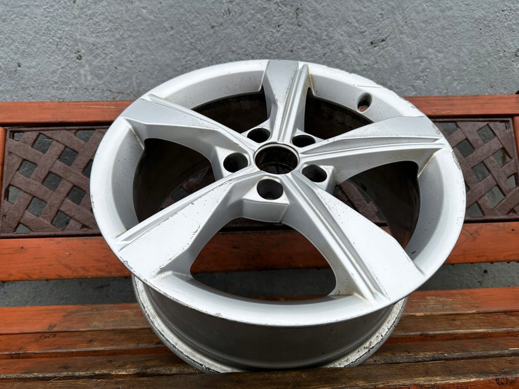 1x Alufelge 17 Zoll 7.5" 5x112 38ET Glanz Silber 8N0601025EH Audi A4 B9