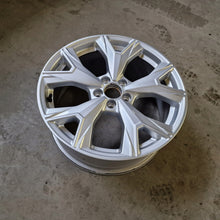 Load image into Gallery viewer, 1x Alufelge 17 Zoll 7.0&quot; 5x100 43ET Glanz Silber 82A601025 Audi A1 Rim Wheel