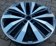 Laden Sie das Bild in den Galerie-Viewer, 1x Alufelge 20 Zoll 8.0" 5x112 43ET Glanz 2H6601025F VW Amarok Transporter FEL8405222207tk