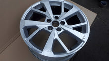 Load image into Gallery viewer, 1x Alufelge 18 Zoll 7.0" 5x112 43ET 83A601025J Audi Q3 Rim Wheel FEL9618874314dy