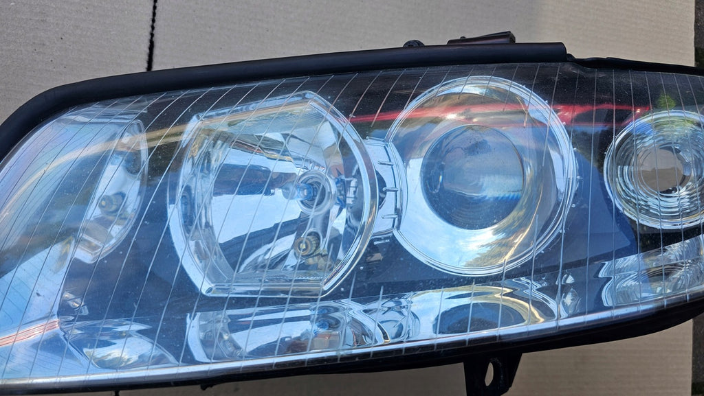 Frontscheinwerfer Audi A4 B6 8E0941003F 89305690 Ein Stück (Rechts oder Links) SCH7012608497kr