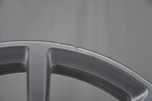 Laden Sie das Bild in den Galerie-Viewer, 1x Alufelge 17 Zoll 7.5" 5x112 36ET Glanz Silber 4K0601025 Audi Rim Wheel FEL9447895306eh