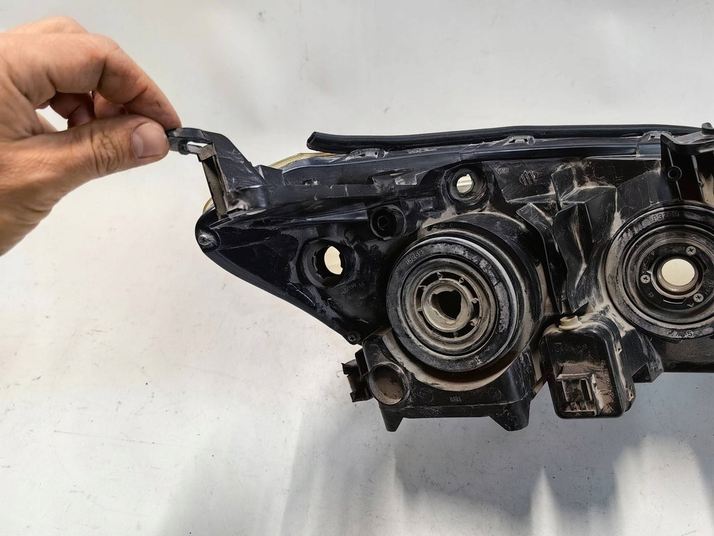 Frontscheinwerfer Toyota III 04291410 02-B532 Links Scheinwerfer Headlight SCH5985140514dd